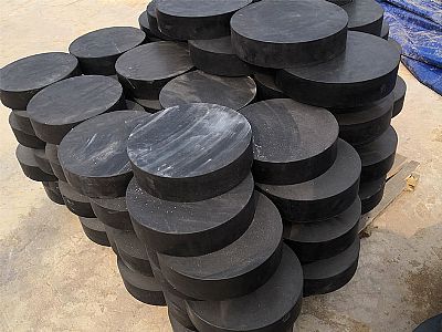 同德县板式橡胶支座由若干层橡胶片与薄钢板经加压硫化